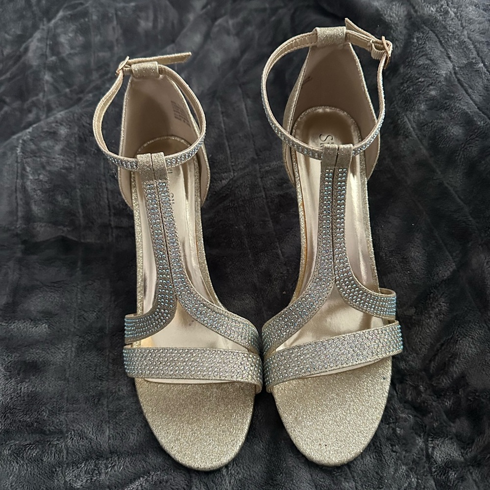 Elegant Gold Strappy Heels